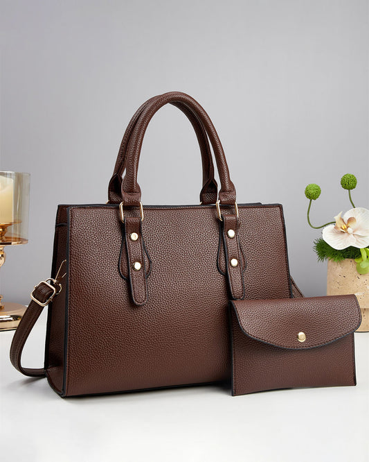 Cartera cuadra con estilo conservador