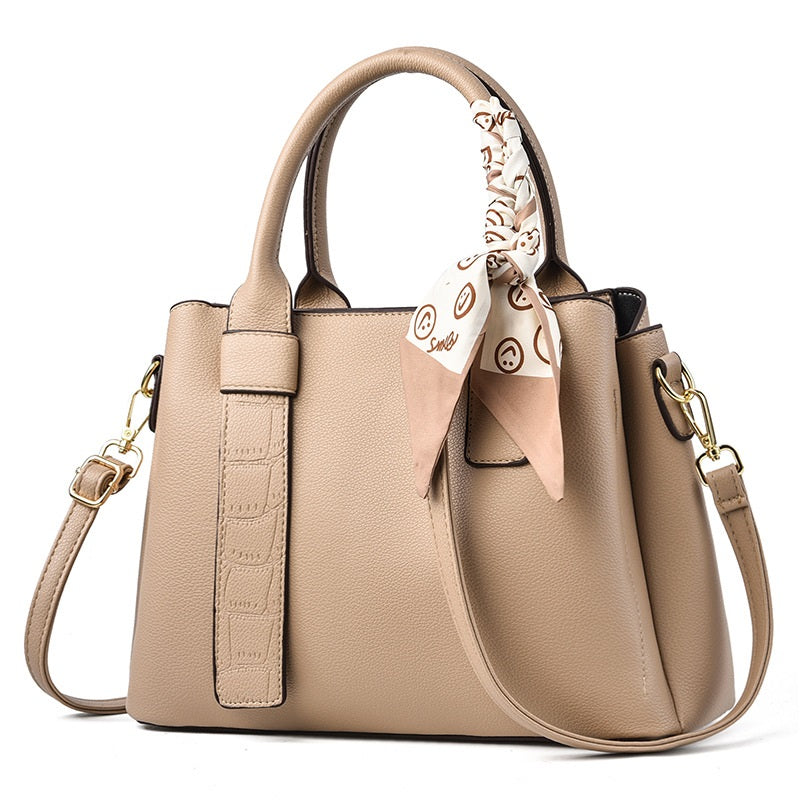 Versatilidad y Glamour: Cartera Mediana que Definirá tu Estilo