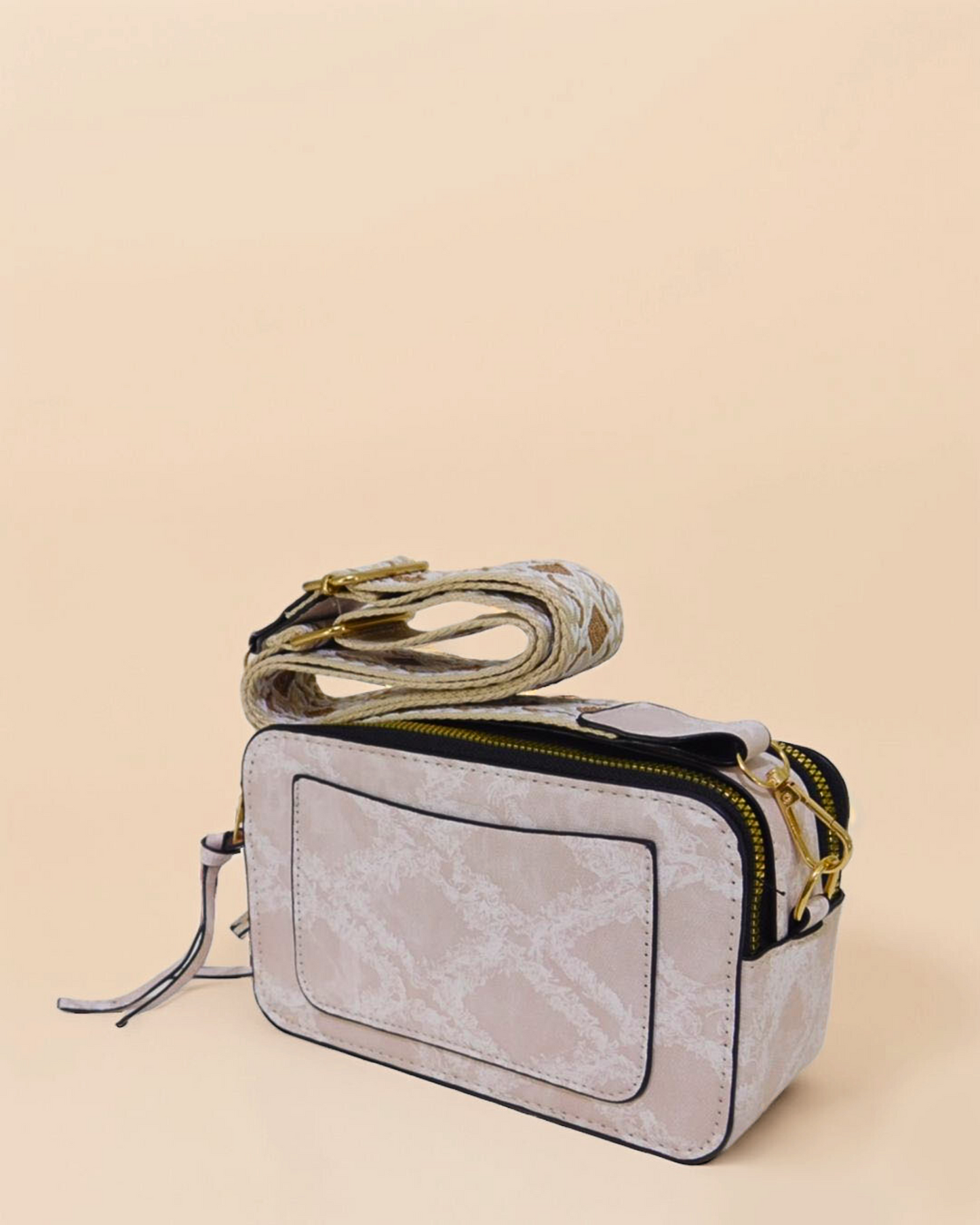 Black Friday • Crossbodies con doble entrada y detalles en dorado