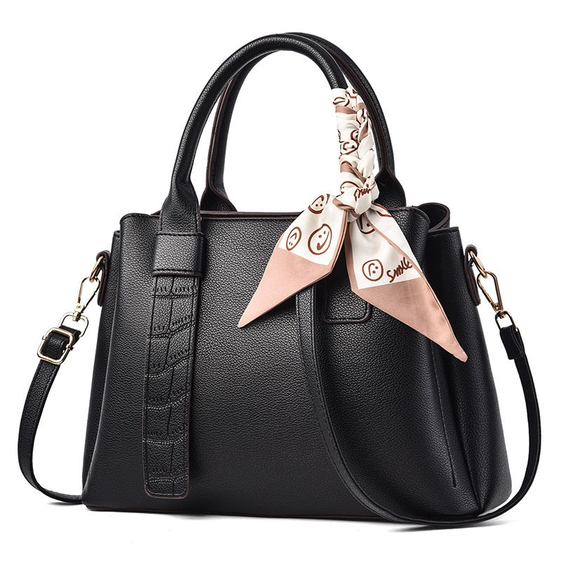 Versatilidad y Glamour: Cartera Mediana que Definirá tu Estilo