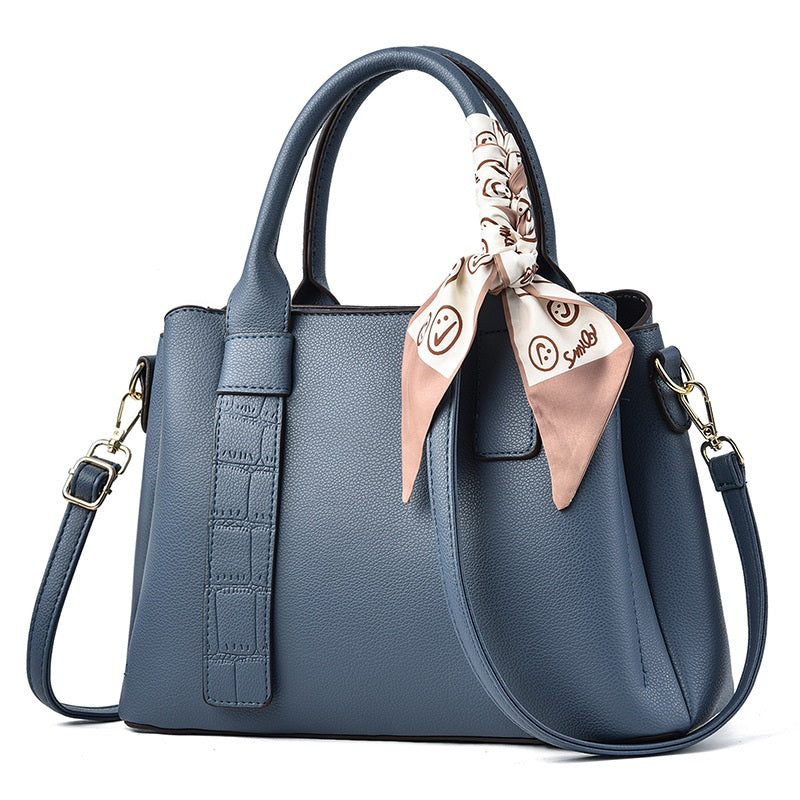 Versatilidad y Glamour: Cartera Mediana que Definirá tu Estilo