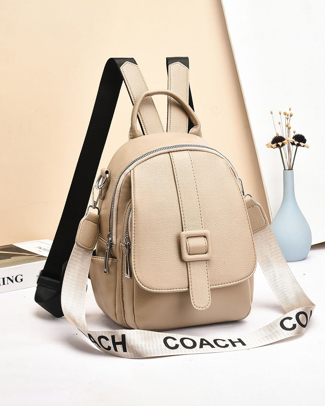 Mochila-cartera pequeña con estilo casual