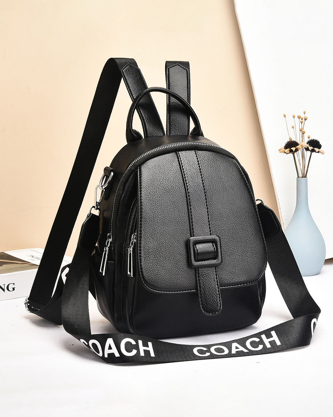 Mochila-cartera pequeña con estilo casual