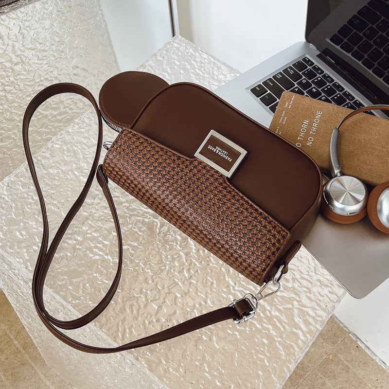 Crossbody con estillo conservador clasico