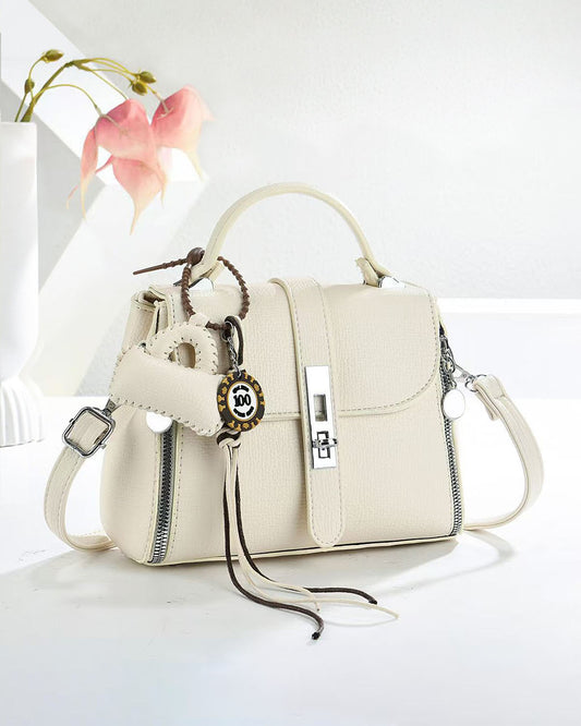 Crossbody con llavero colgante