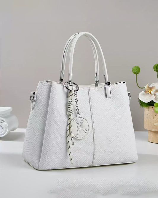 Bolso Tote de Lujo con Textura Geométrica y Colgante decorativo