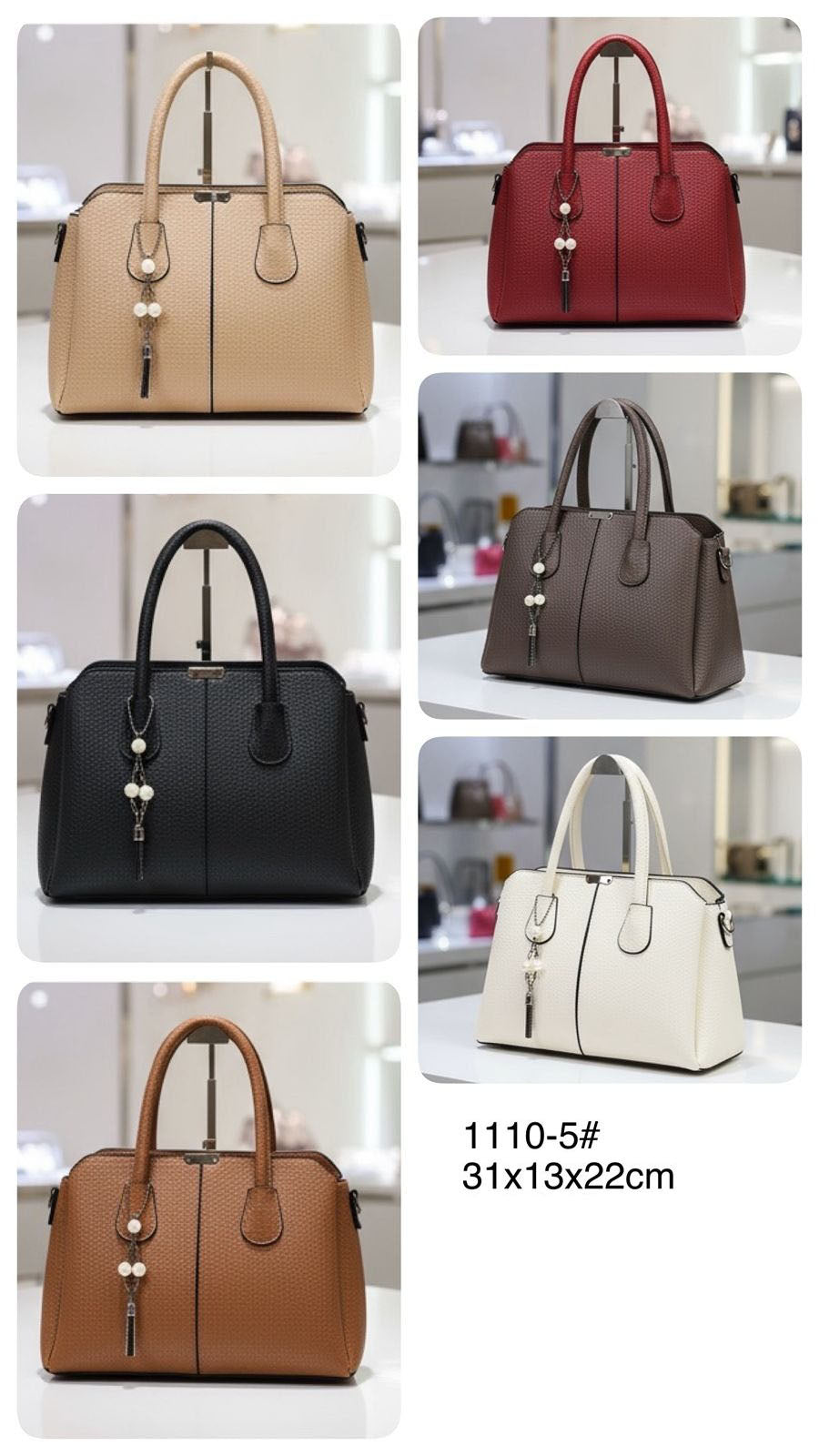 Cartera mediana con llavero decorativo