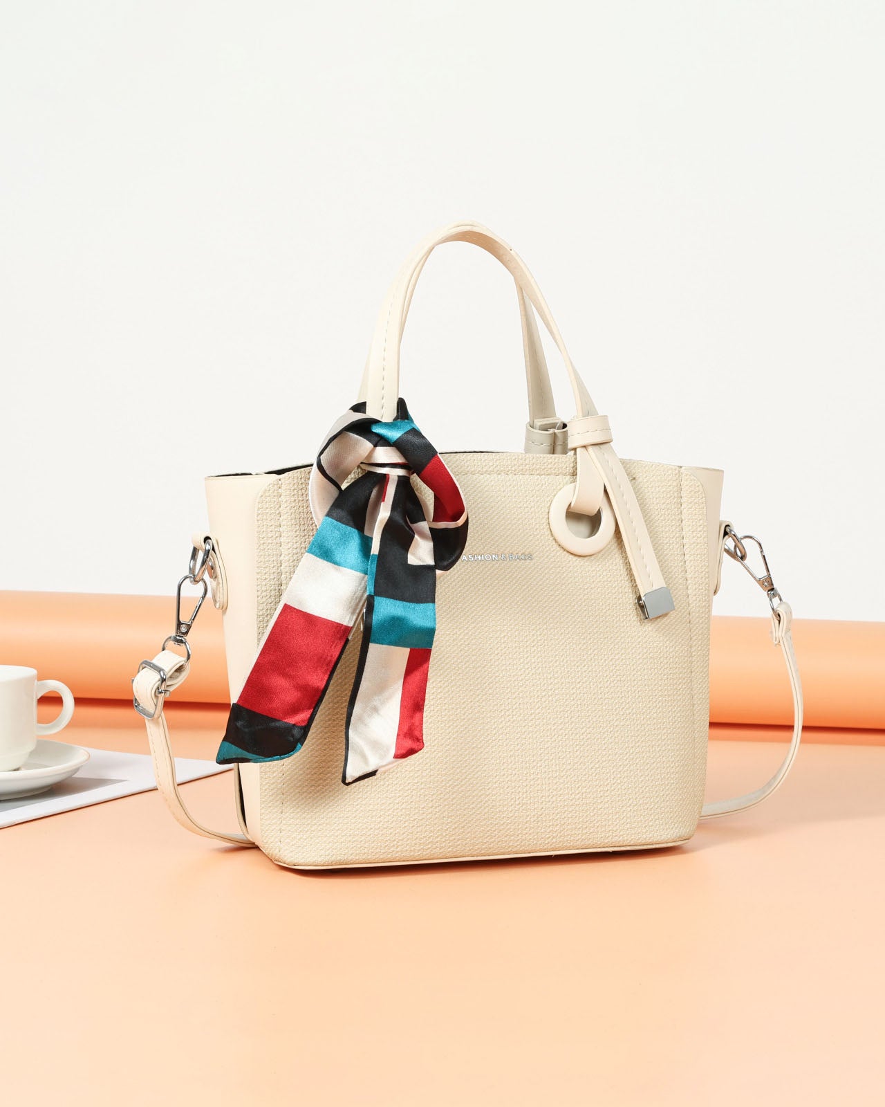 Black Friday • MiniBag con bufanda moda casual