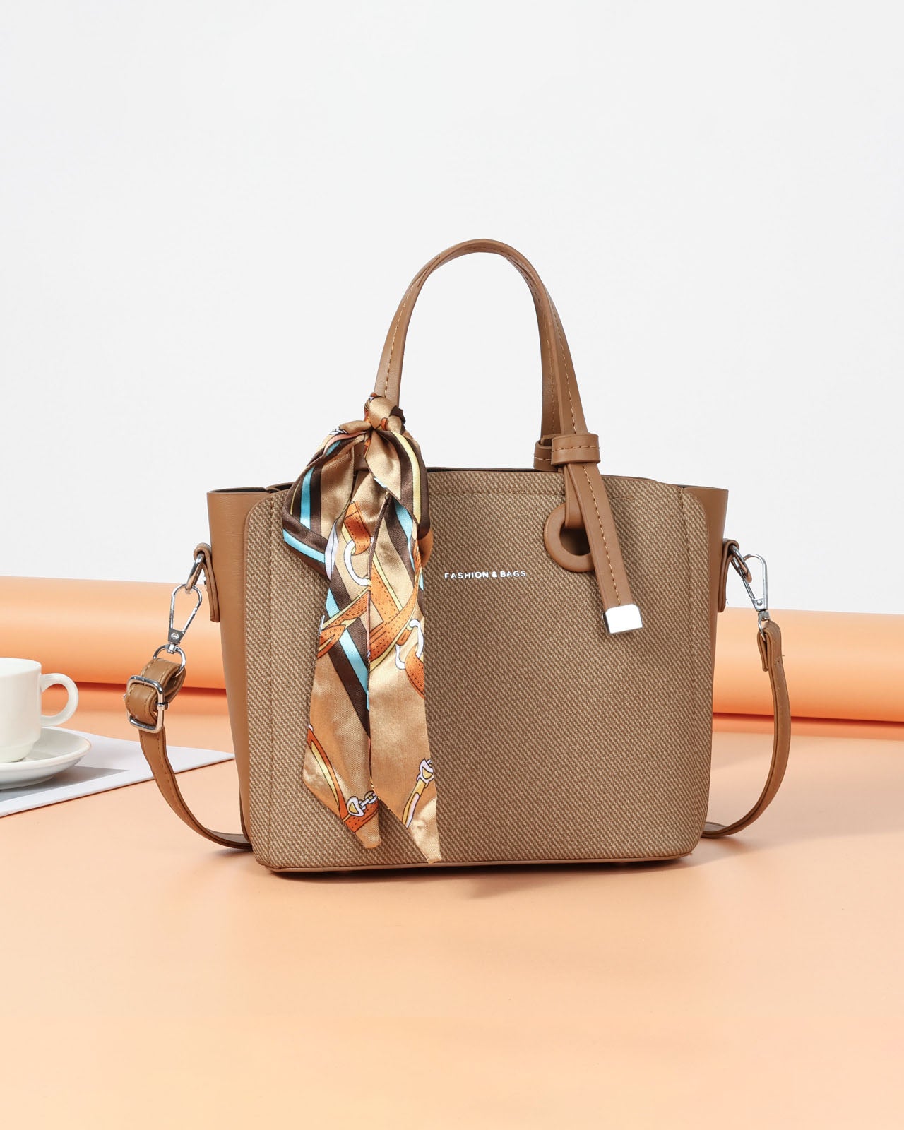 Black Friday • MiniBag con bufanda moda casual