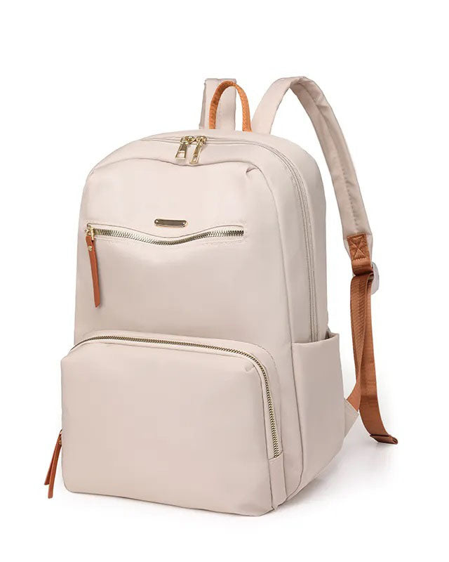 Mochila mediana de formato rectangular para uso diario