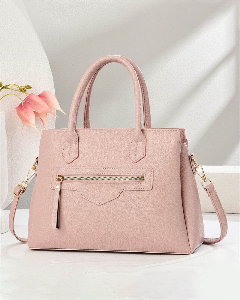 Cartera mediana espaciosa con diseño casual conservador