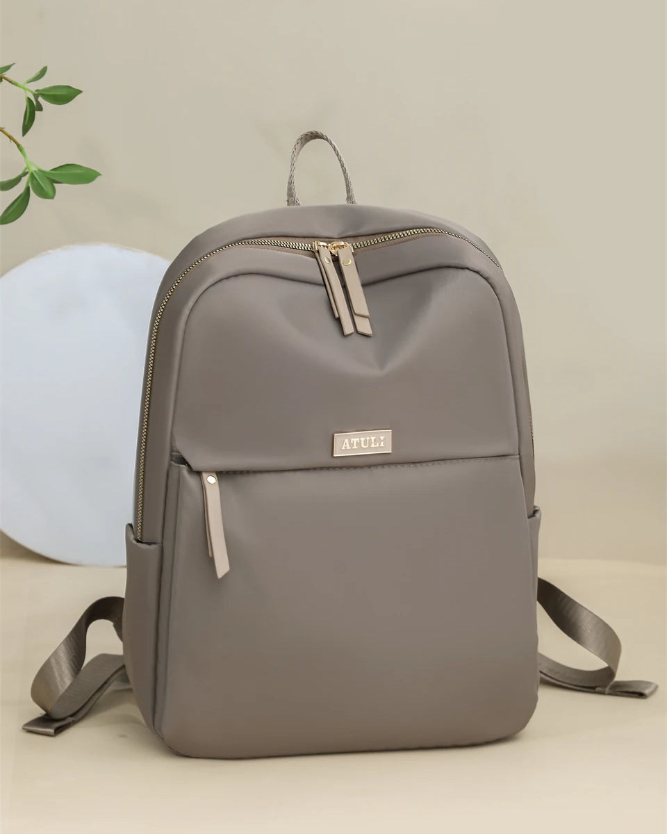 Mochila Minimalista–funcional. Discreto y práctico, de uso diario y viajes