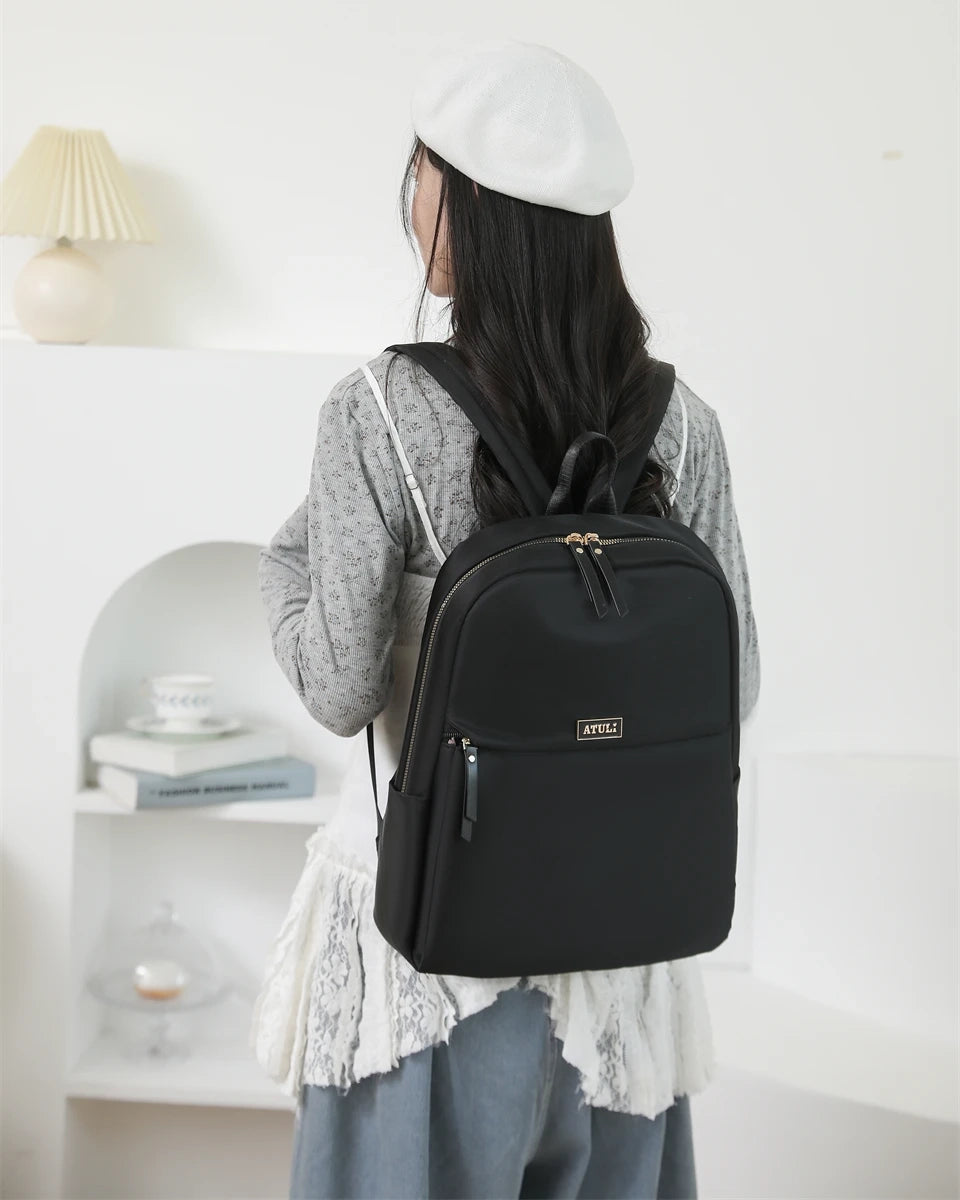 Mochila Minimalista–funcional. Discreto y práctico, de uso diario y viajes