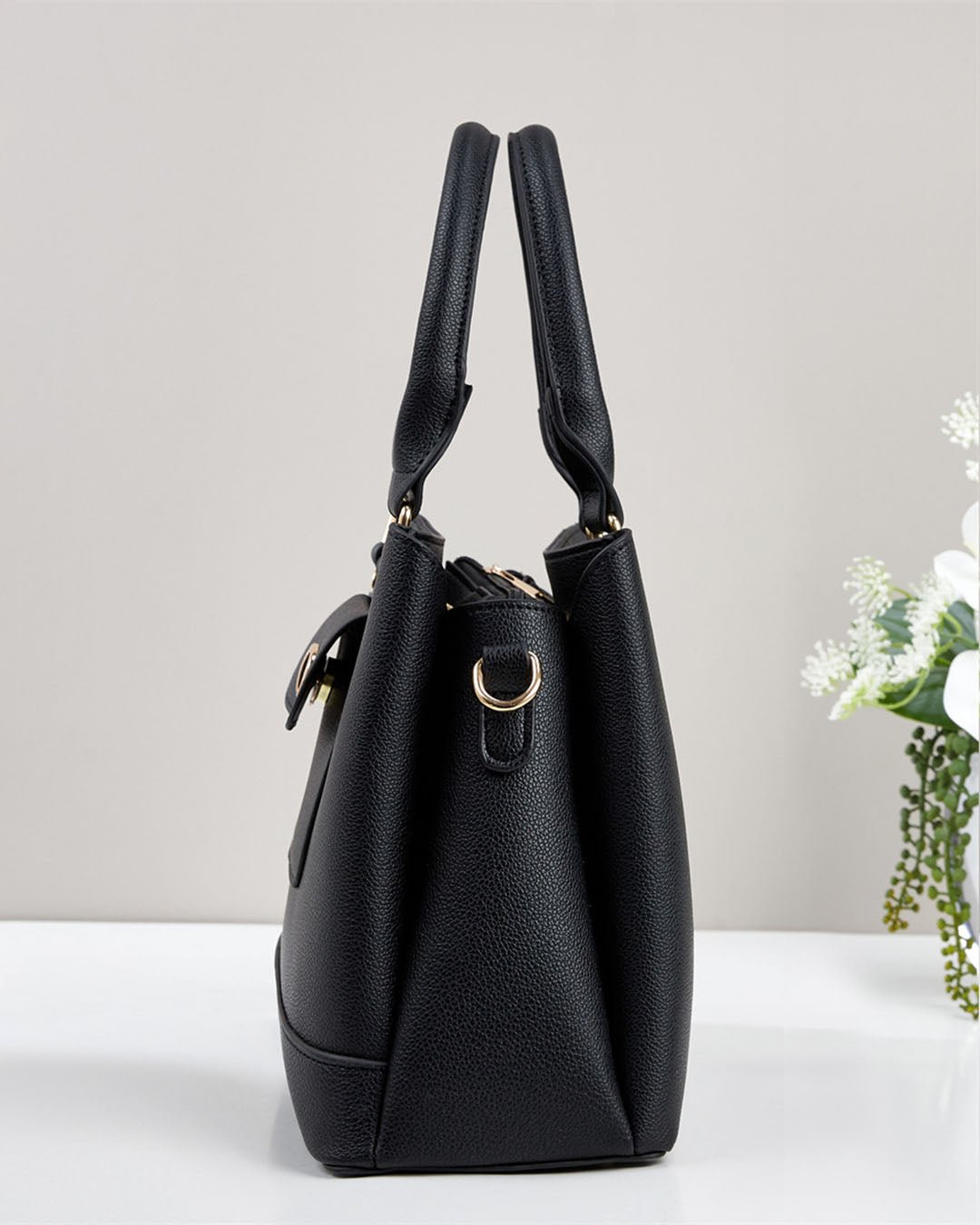 Cartera mediana con bolsillo frontal y correa larga desmontable