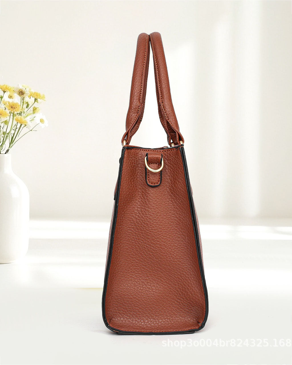 Cartera compacta de forma cuadrada