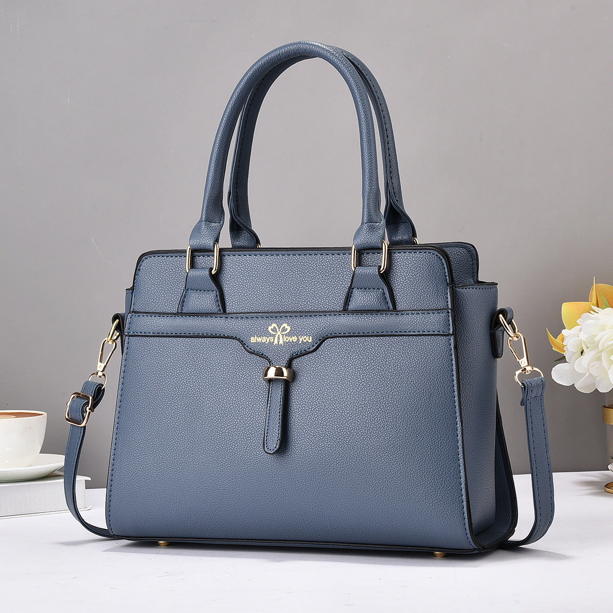 Cartera mediana con estilo de oficina