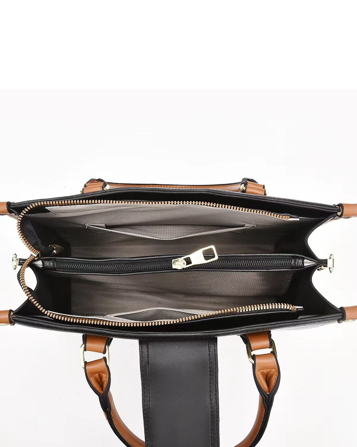Cartera cuadrada con estilo conservador