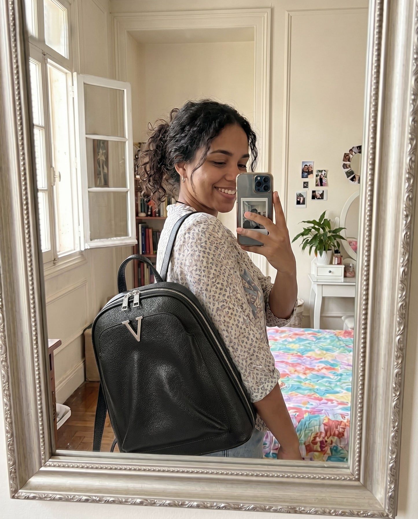 Mochila de cuero granulado, versátil para el día a día