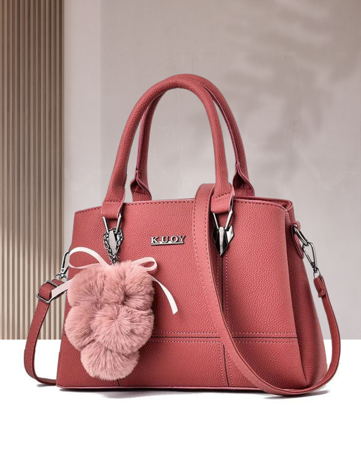 Cartera Confortable con Detalle Único y Estilo Refinado