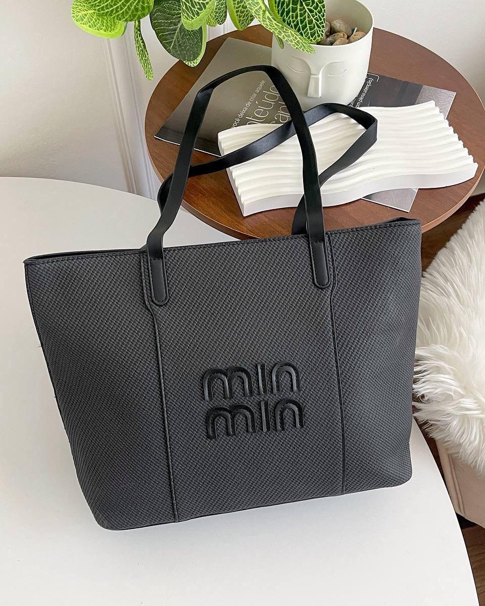 Black Friday • Cartera espaciosa con bufanda