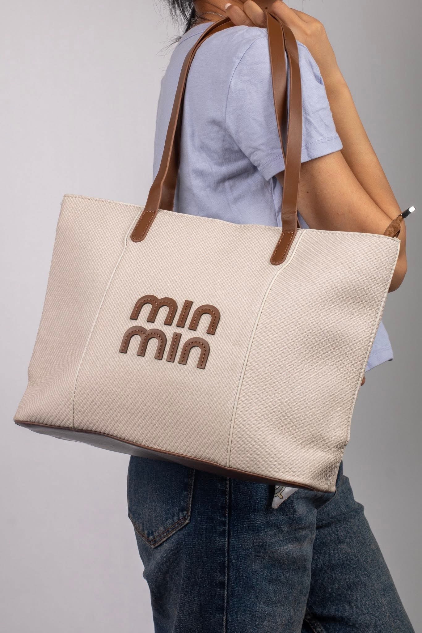 Black Friday • Cartera espaciosa con bufanda