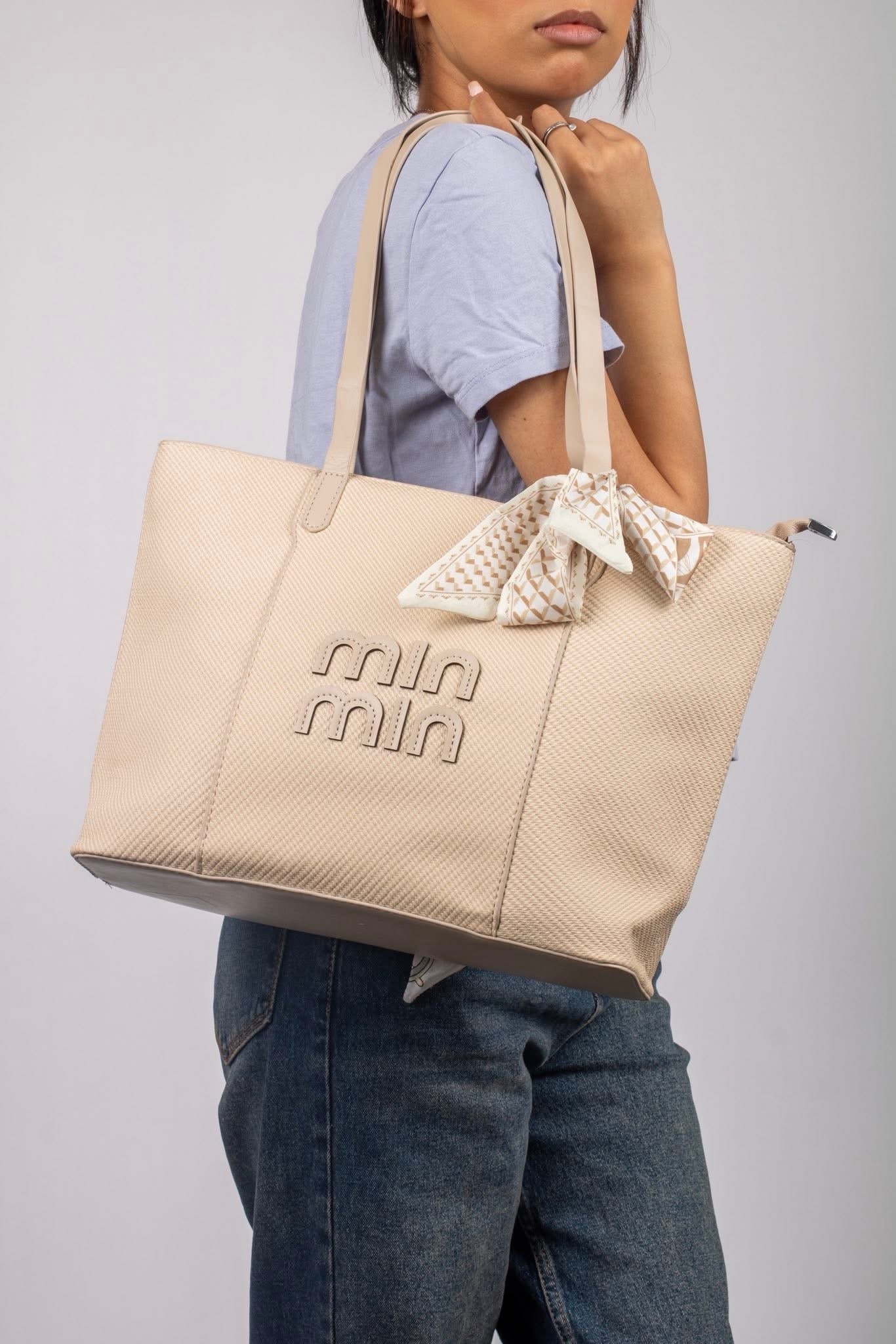 Black Friday • Cartera espaciosa con bufanda