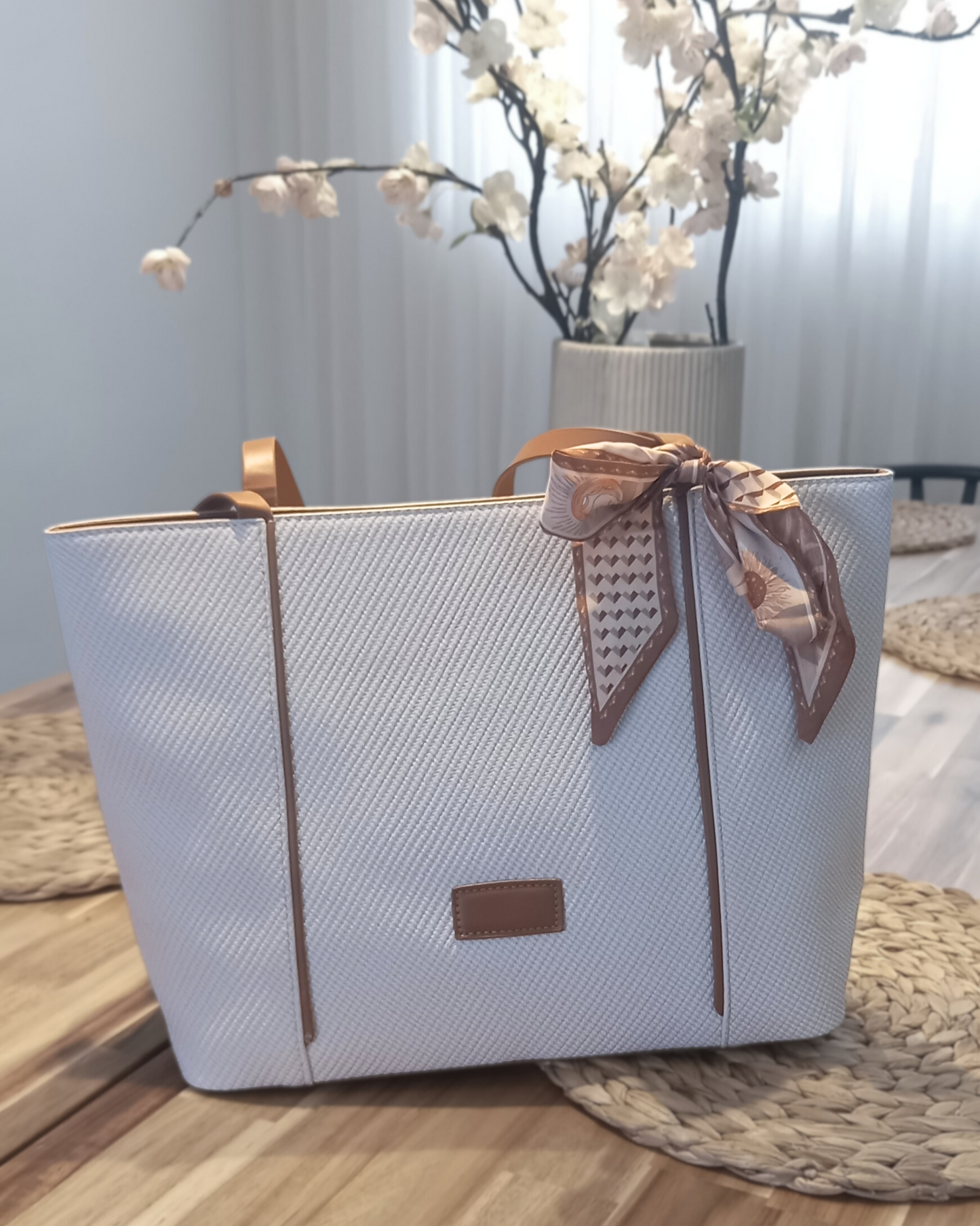 Black Friday • Cartera espaciosa con bufanda
