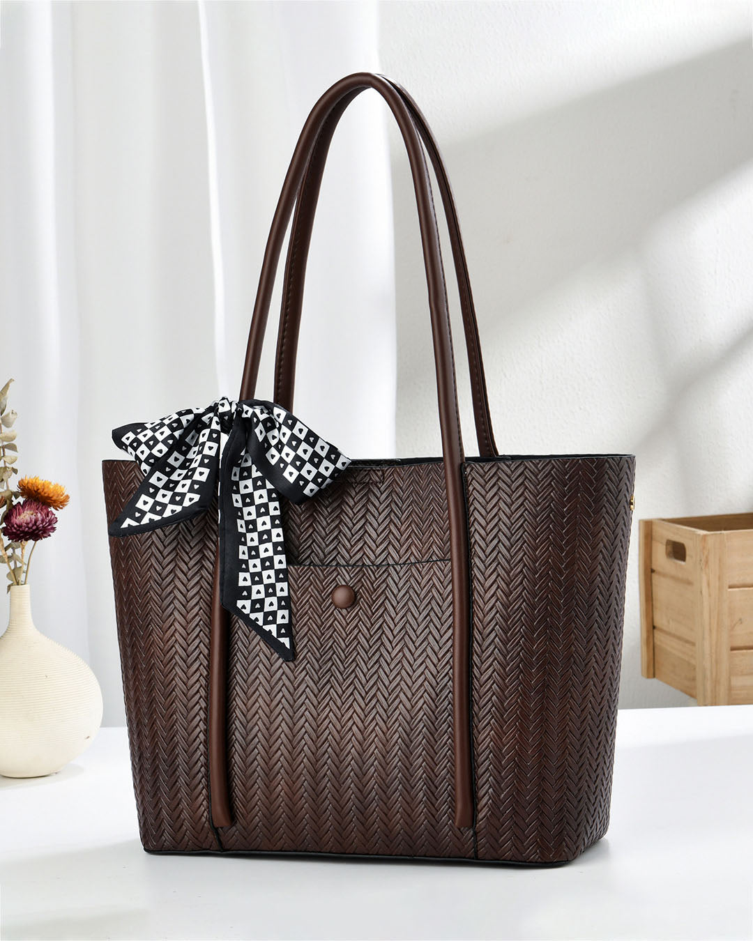 Bolso tote de hombro para mujer con diseño trenzado y lazo decorativo