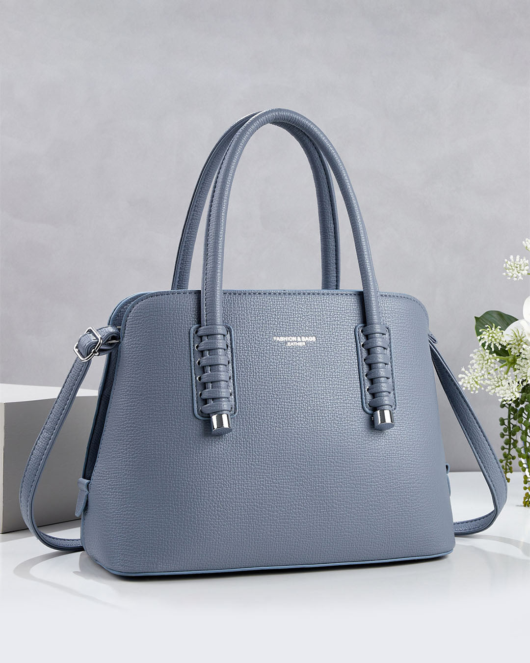 Cartera mediana ideal para uso diario