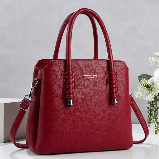 Cartera espaciosa con detalles unicos