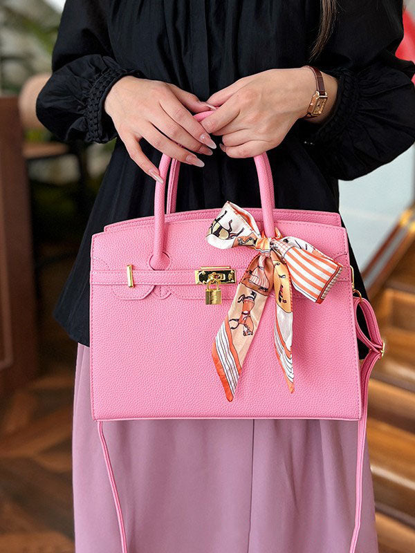 Cartera tipo Birkin con pañuelo y correa larga incluida