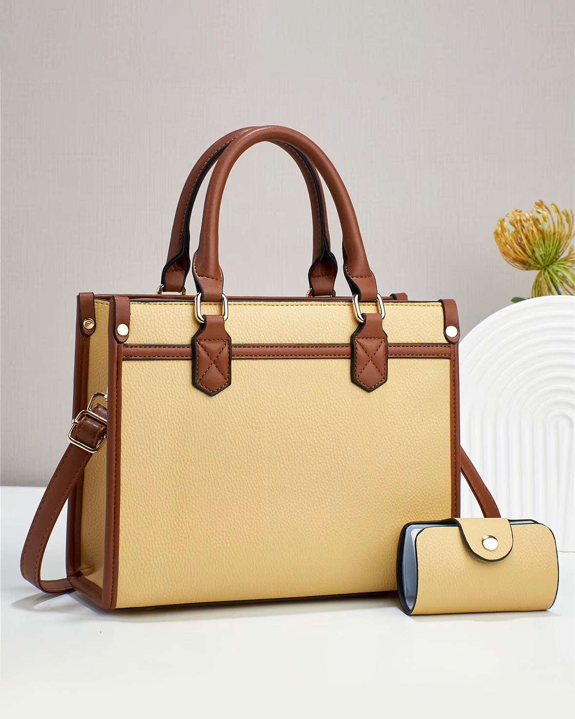 Cartera cuadrada tamaño pequeño