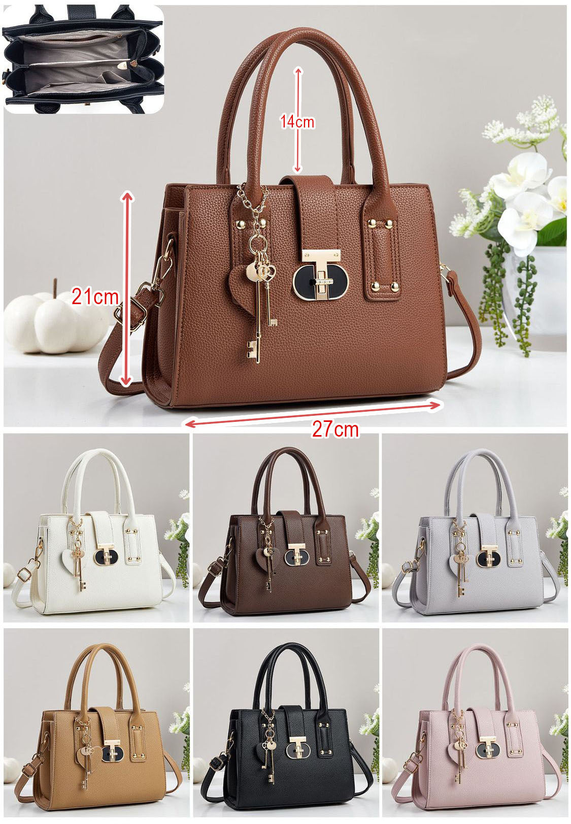 Cartera mediana con detalles en dorado y llavero removible