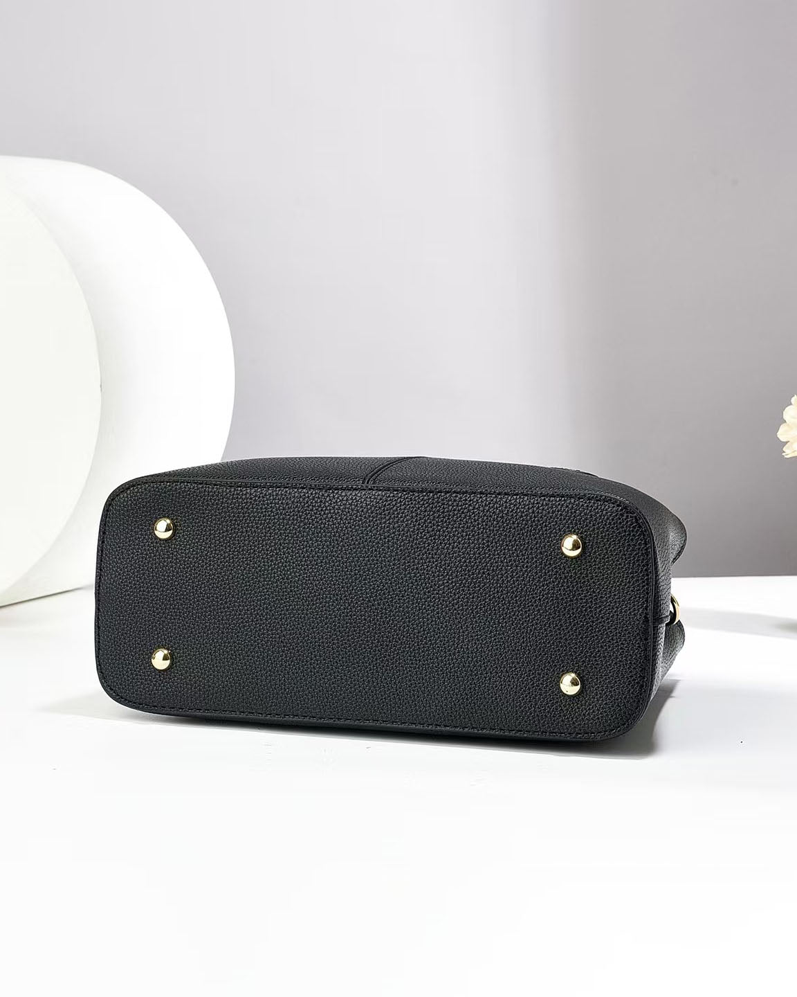 Cartera mediana con sobre libre