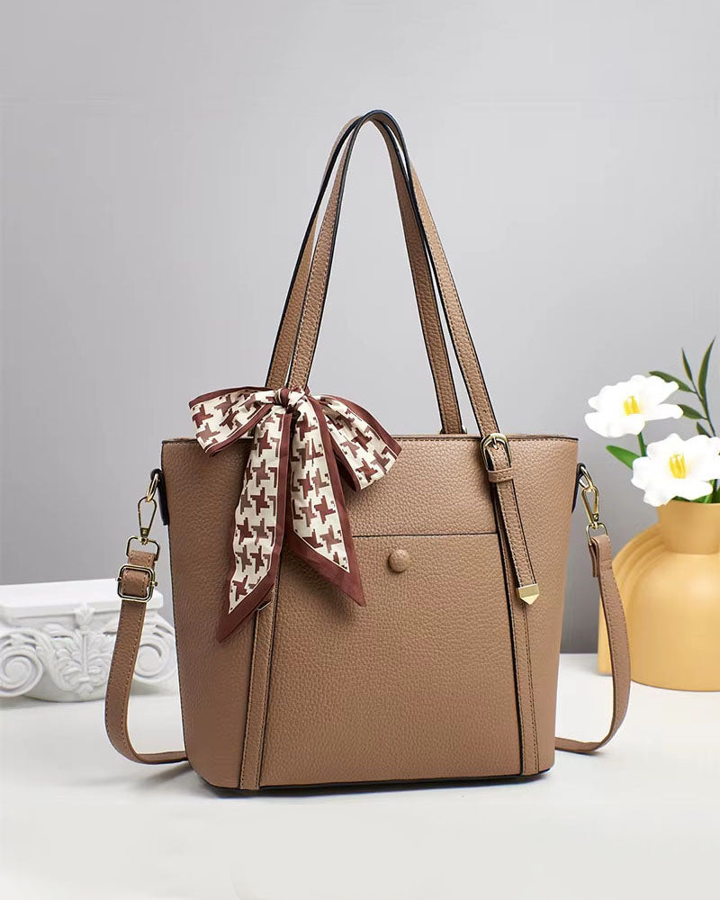 Black Friday • Cartera grande con bolsillo frontal y bufanda decorativa