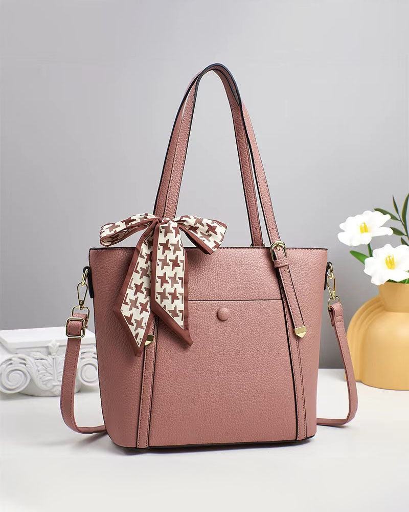 Black Friday • Cartera grande con bolsillo frontal y bufanda decorativa