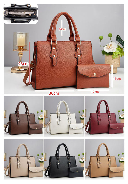 Cartera cuadra con estilo conservador