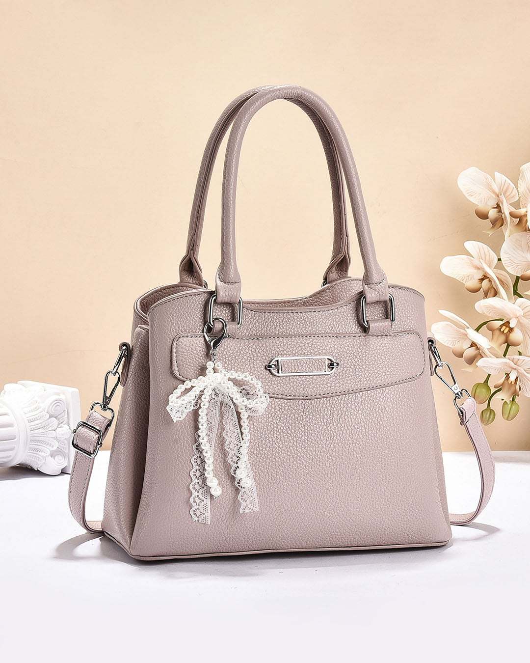 Cartera mediana con llavero