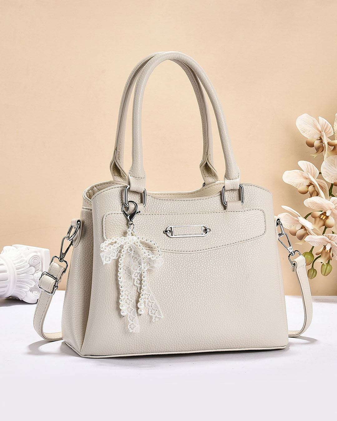 Cartera mediana con llavero
