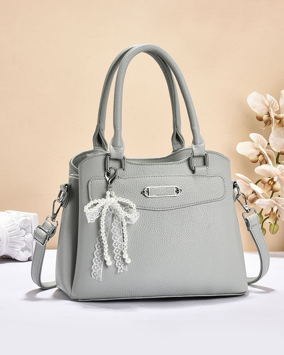 Cartera mediana con llavero