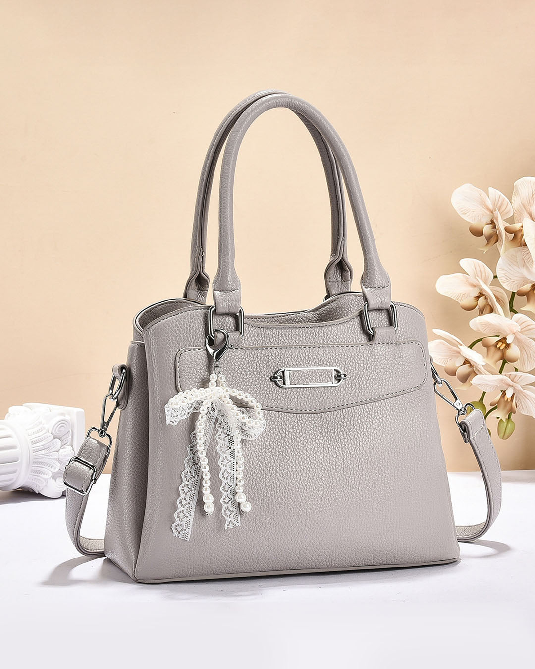 Cartera mediana con llavero