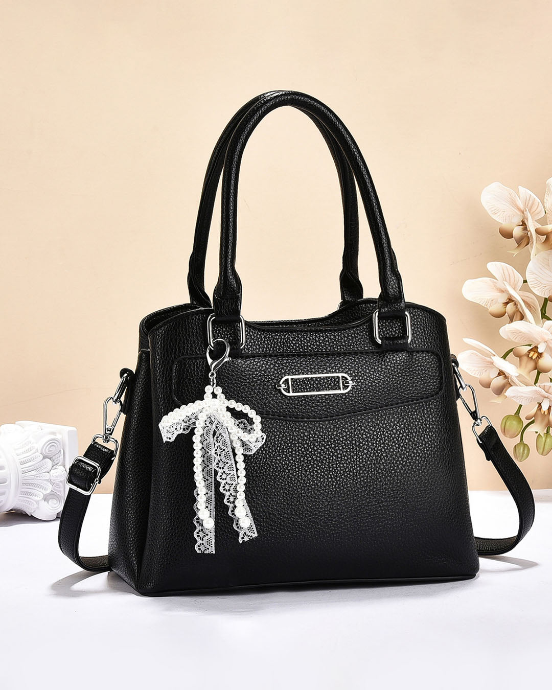 Cartera mediana con llavero