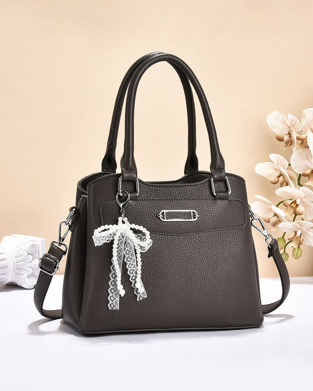 Cartera mediana con llavero