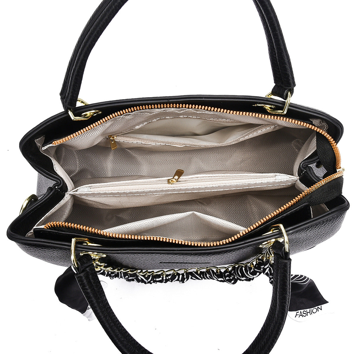 Cartera mediana con detalles unicos