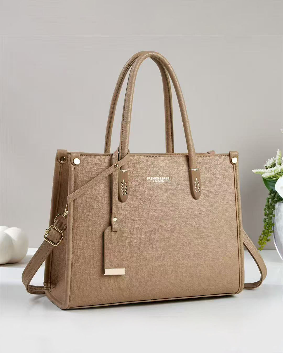 Cartera mediana para oficina y salidas casuales