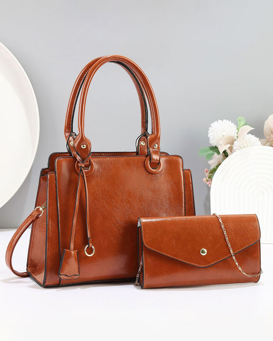 Cartera mediana con sobre