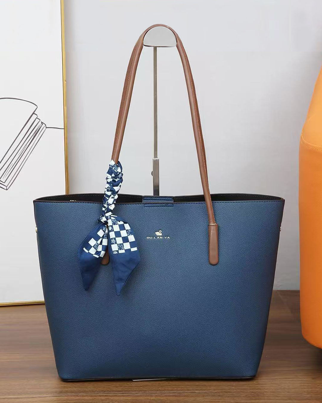 Bolso grande de buena capacidad