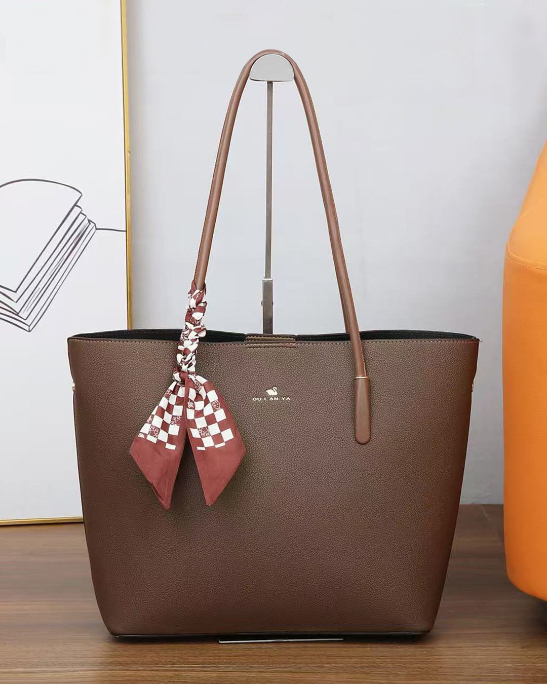 Bolso grande de buena capacidad