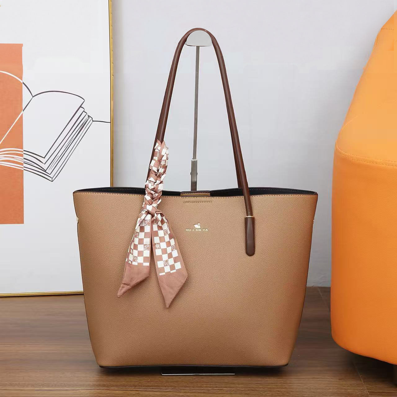 Bolso grande de buena capacidad