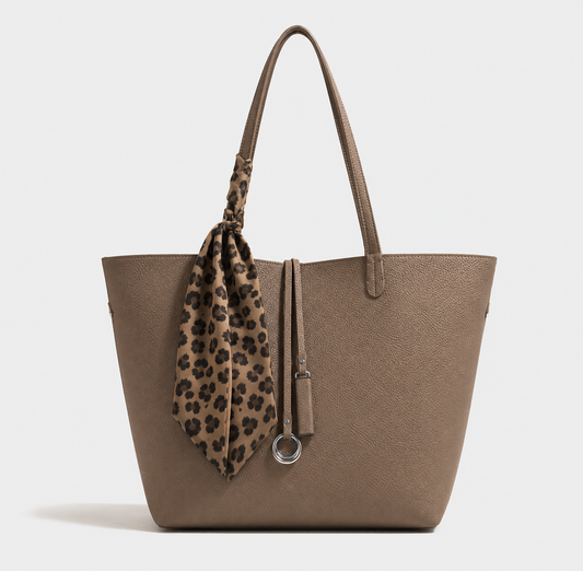 Bolso espacioso tipo tote para uso diario